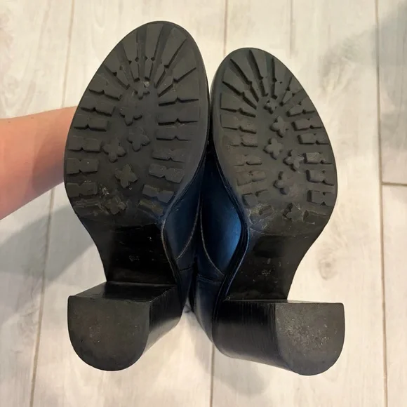 Tory Burch Black Leather Combat boots  Women's size 6M - Picture 8 of 8